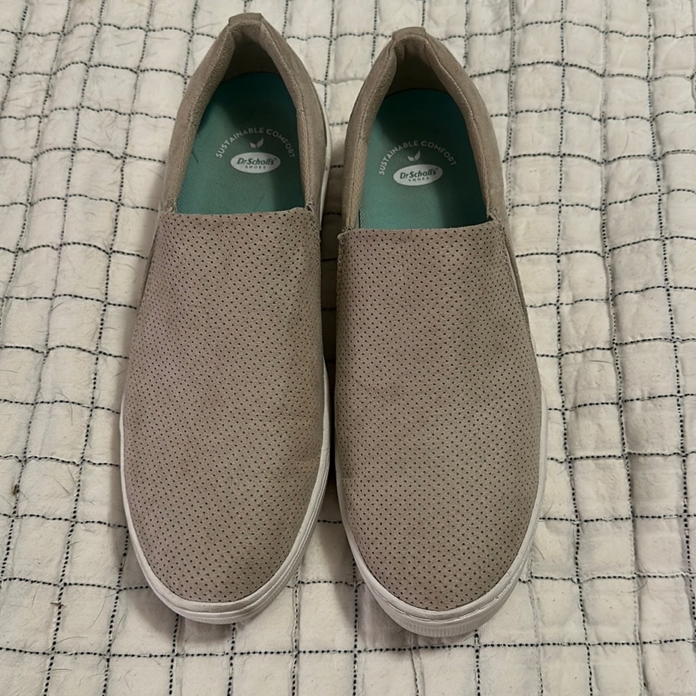 Dr Sholls Slip OBs - beige